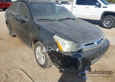 2010 Ford Focus Se z USA, uszkodzony, nr VIN 1FAHP3FNXAW268979